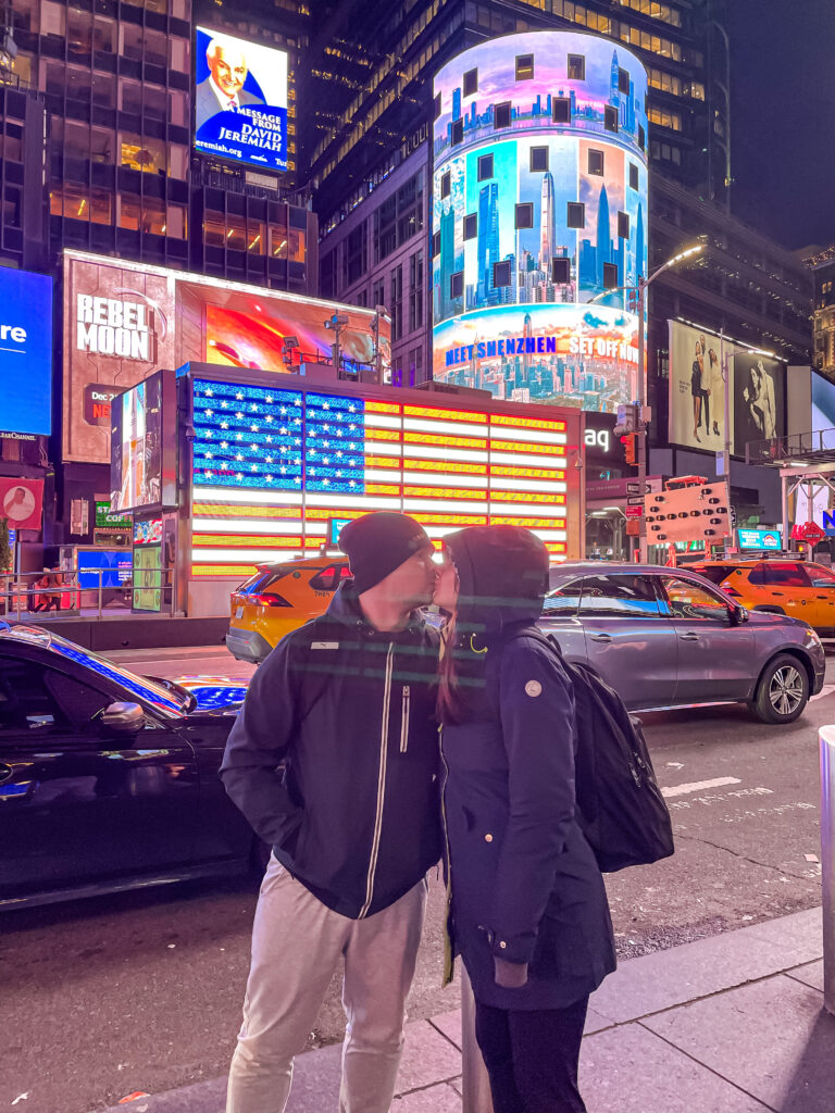 Times Square New Yorgis pika lennuvahe ajal